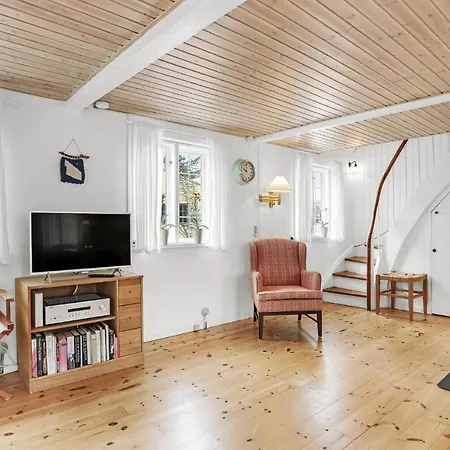 펜션 2 Bedroom Lovely In 알링에