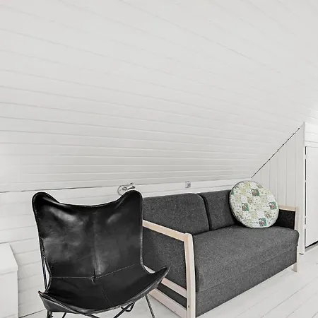 2 Bedroom Lovely In *