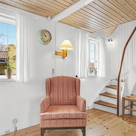 2 Bedroom Lovely In * 알링에